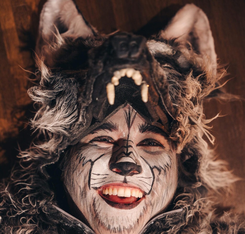 erkelenzer weihnachtsmärchen 2024 - szene aus "der wolf und die 7 geislein"